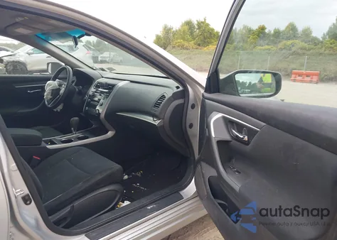 2015 Nissan Altima 2.5 from USA, damaged, VIN 1N4AL3AP4FC160890